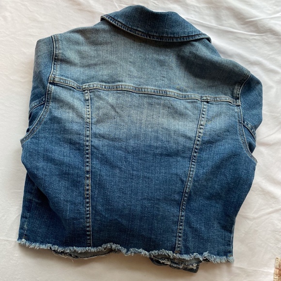 Garage Cropped Jean Jacket - Picture 3 of 4